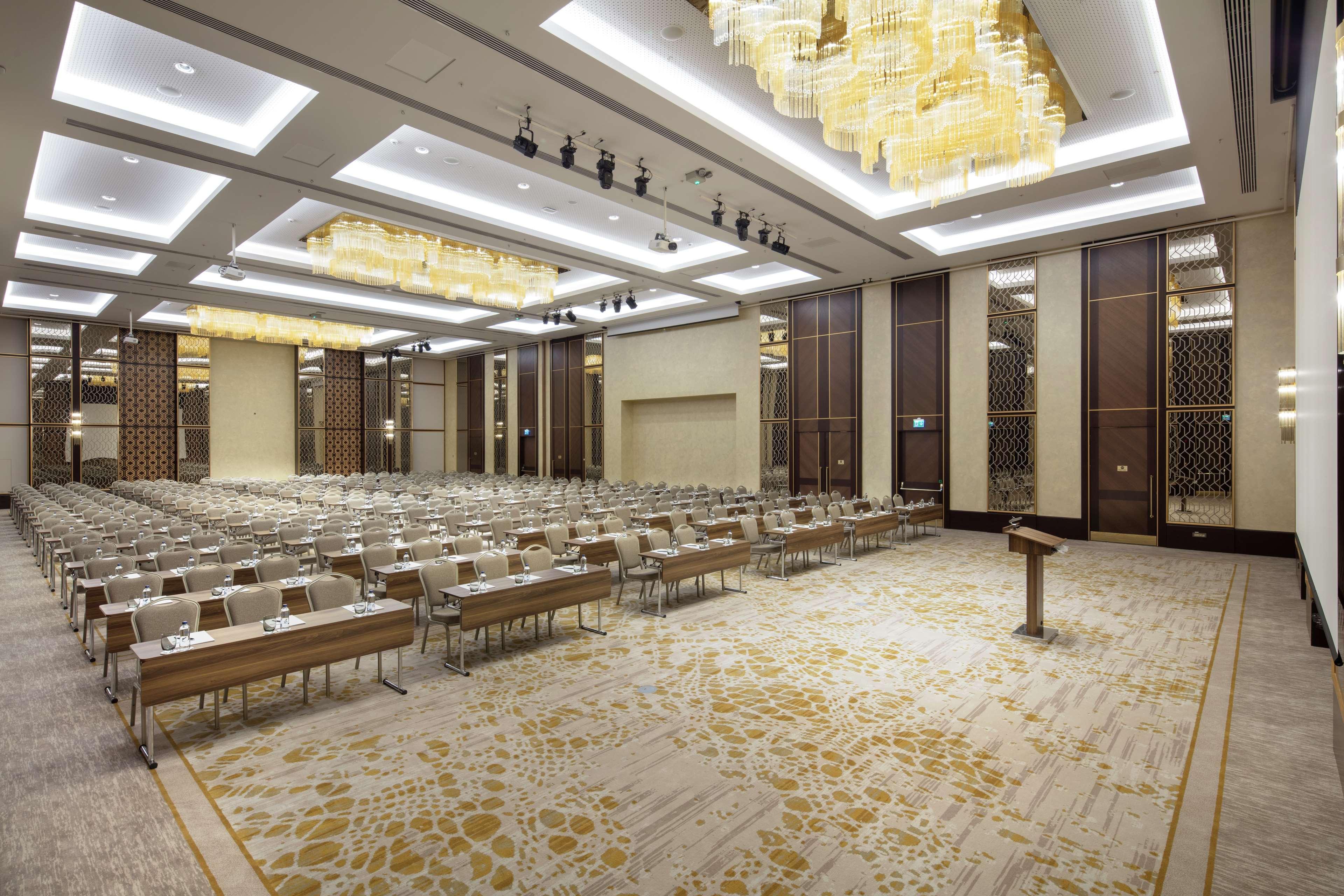 Doubletree By Hilton Antalya City Centre Kültér fotó The Grand Ballroom