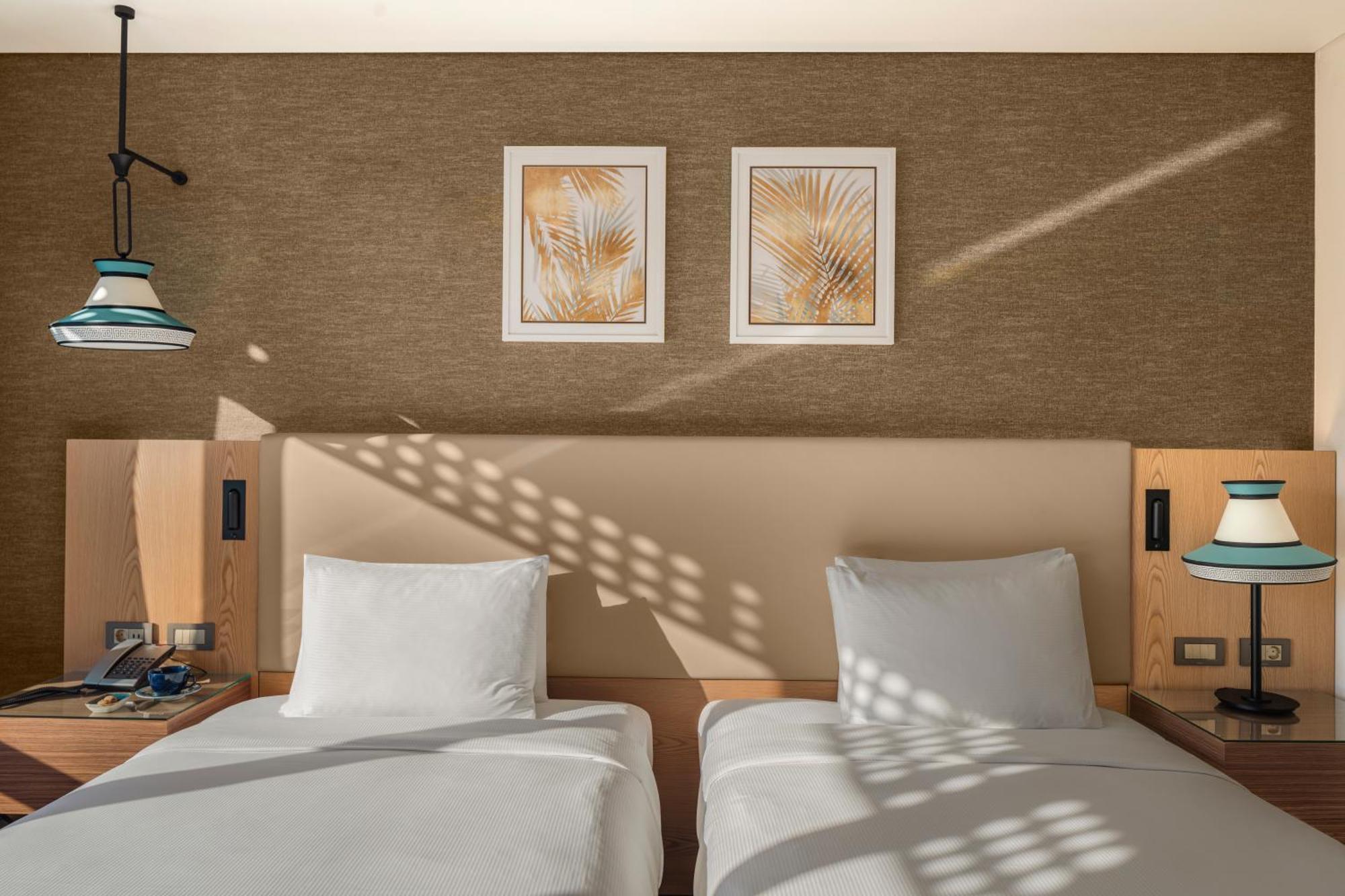Doubletree By Hilton Antalya City Centre Kültér fotó